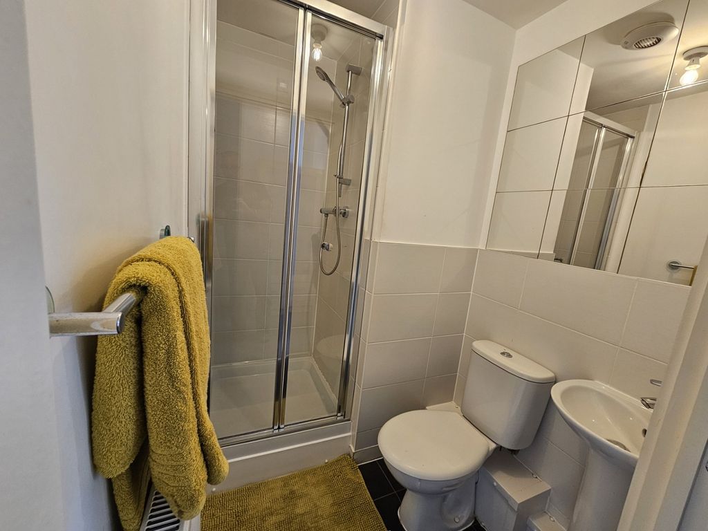 Additional image 5 of 2 bed flat for saleNew Cut Road, Swansea, City & County Of Swansea. SA1