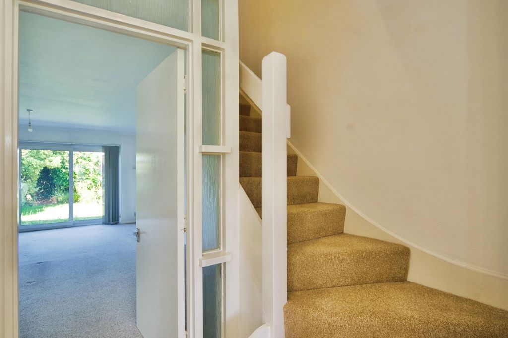 Property photo 3 of 17 Pbox-Img.Jpg
