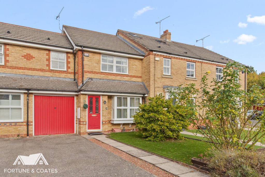 Property photo 1 of 20 Doultonclose_31.Jpg