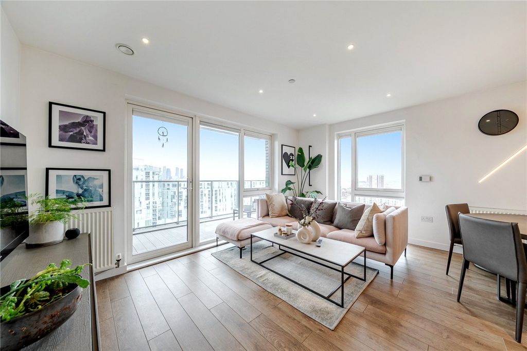 Property photo 2 of 31 Picture No. 42