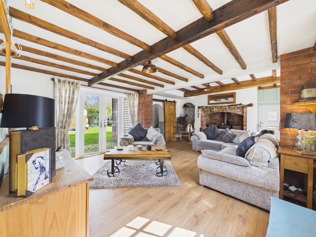 Property photo 2 of 24