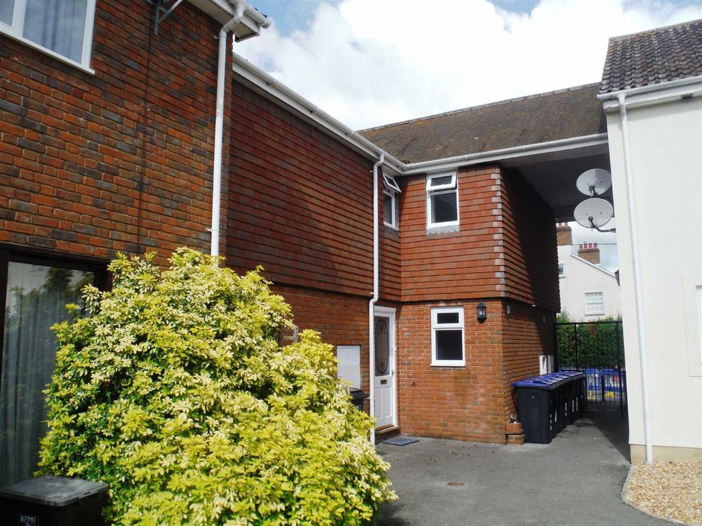 Property photo 1 of 5