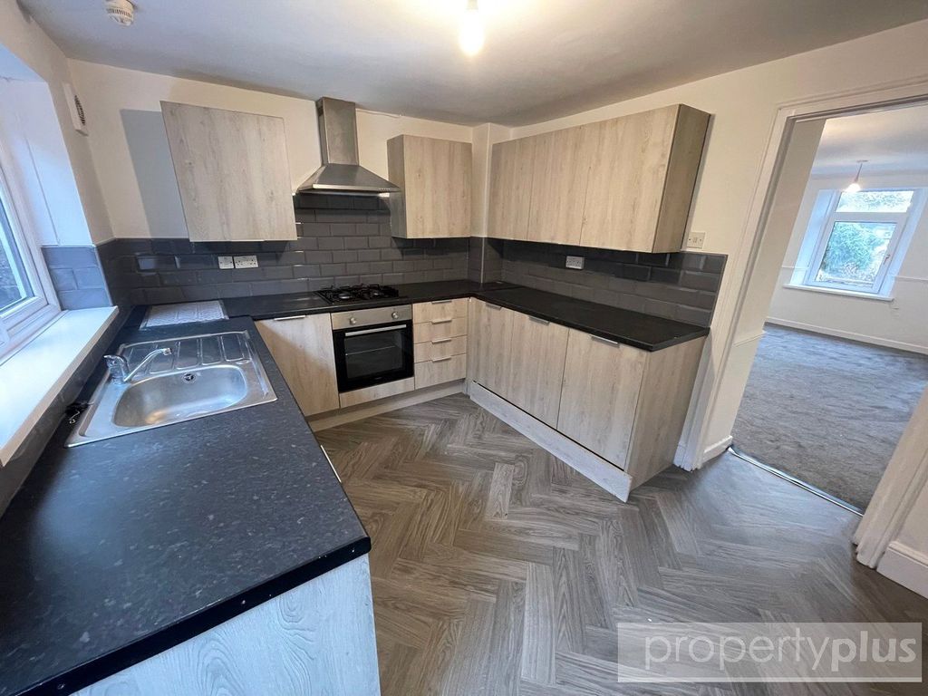 Property photo 2 of 7 Picture No. 04