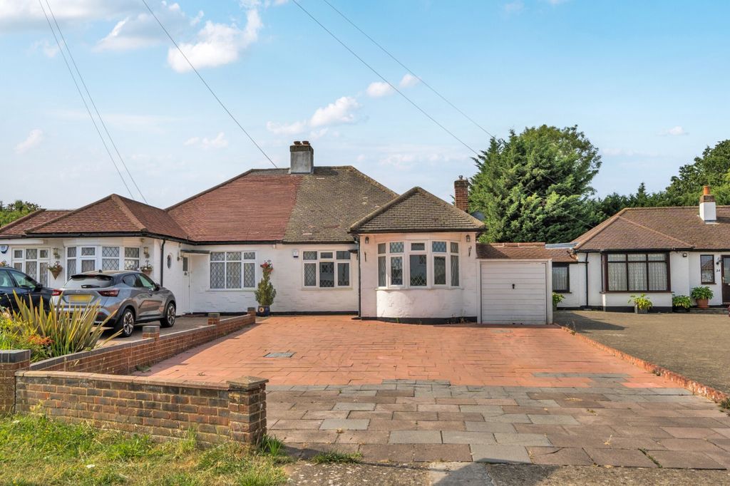 Property photo 1 of 12 1496643-2-6A63347...