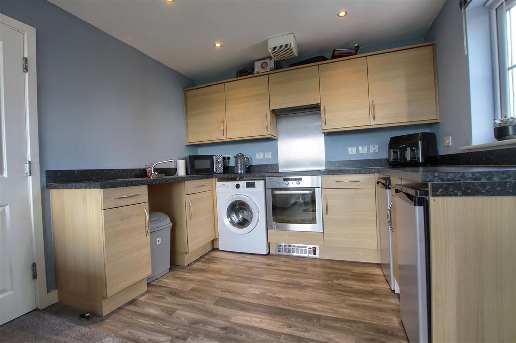 Property photo 2 of 9 Pr2.Jpg