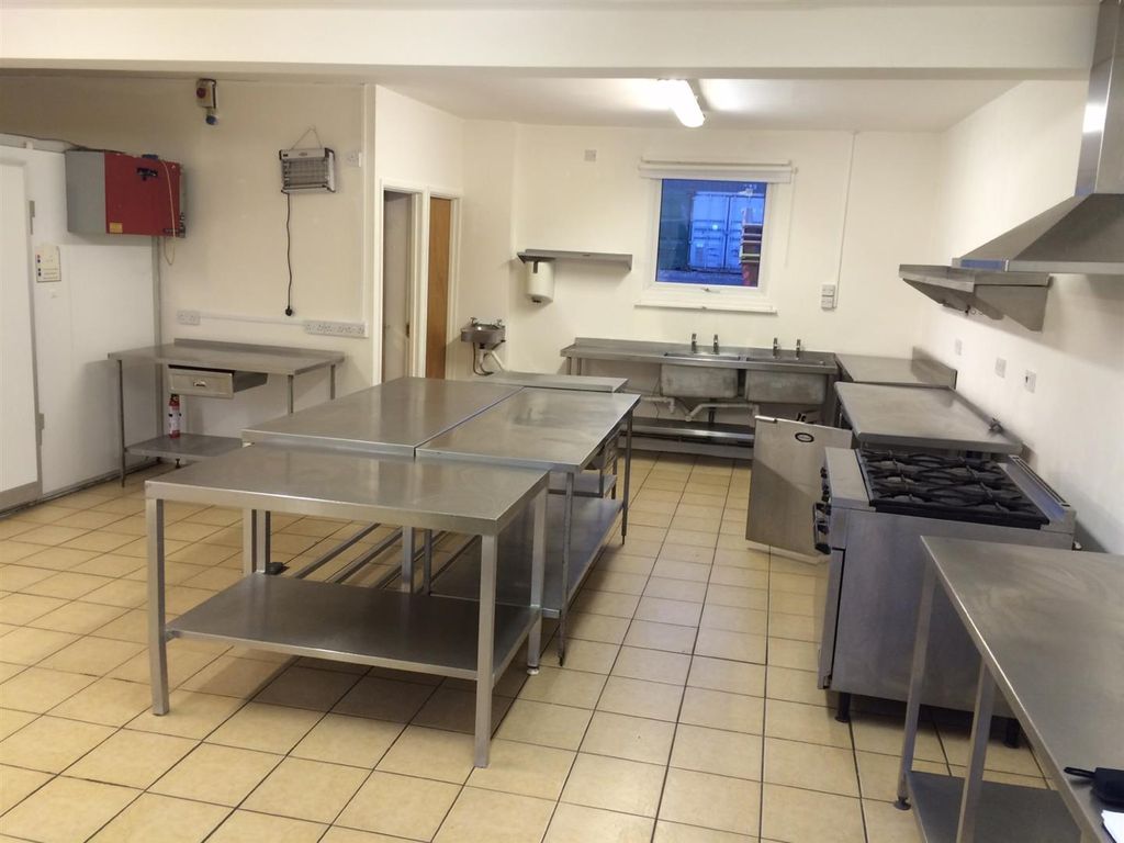 Property photo 2 of 4