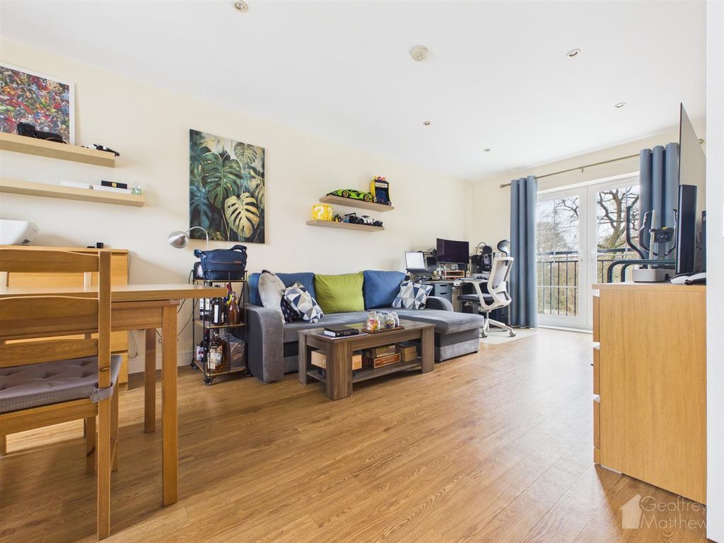 Property photo 1 of 17 Cam02365G0-Pr0421-Still010.Jpg