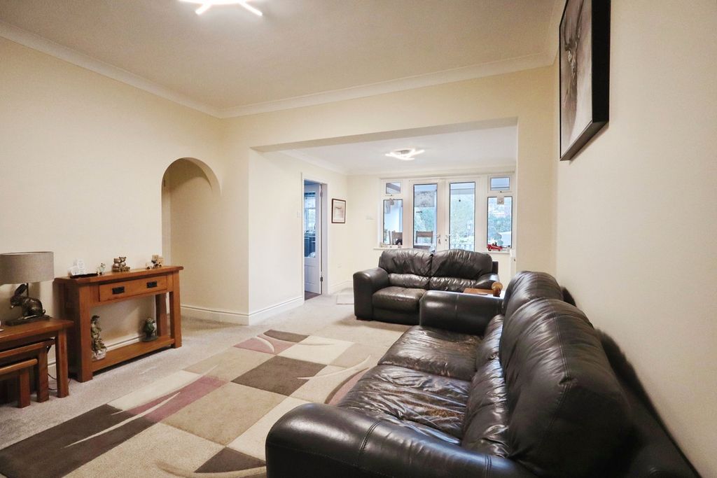 Additional image 4 of 3 bed detached bungalow for saleTutbury Road, Burton-On-Trent DE13