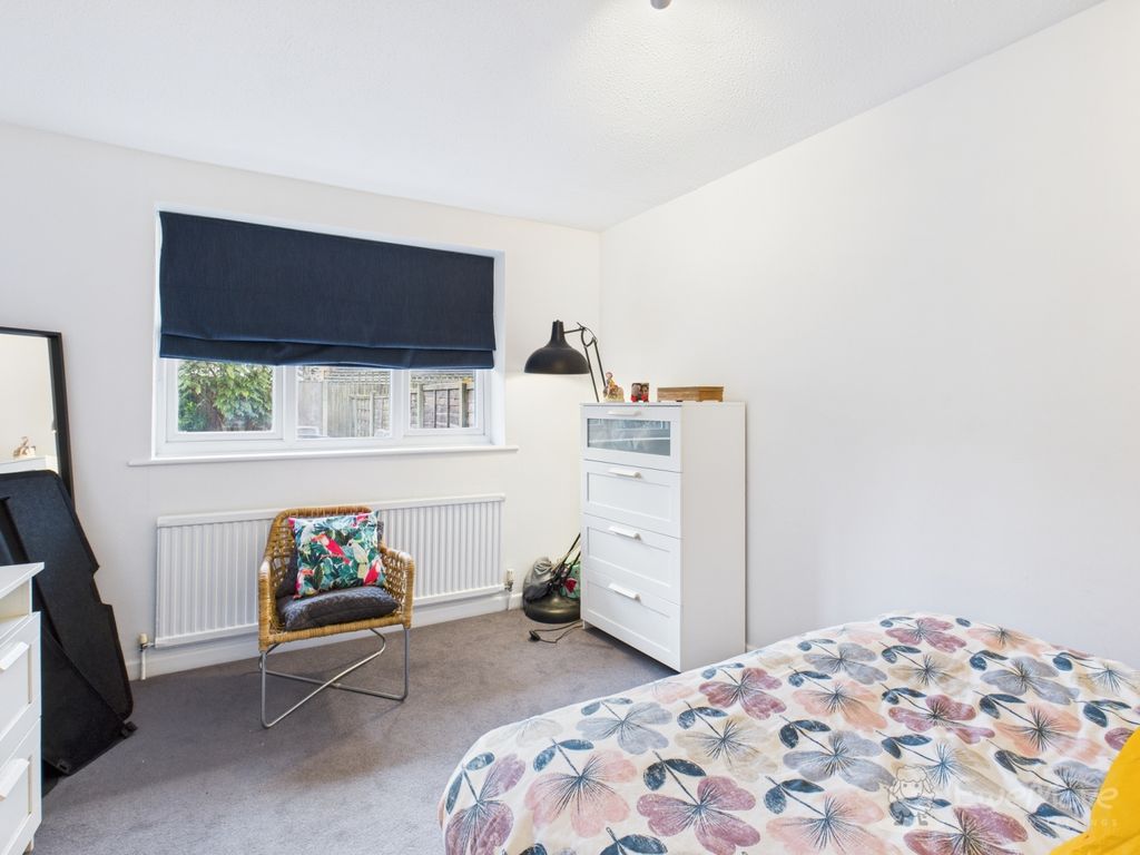 Property photo 3 of 8 Bedroom