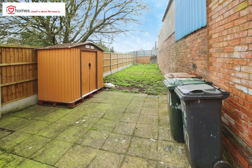 Property photo 2 of 9 Photo 1