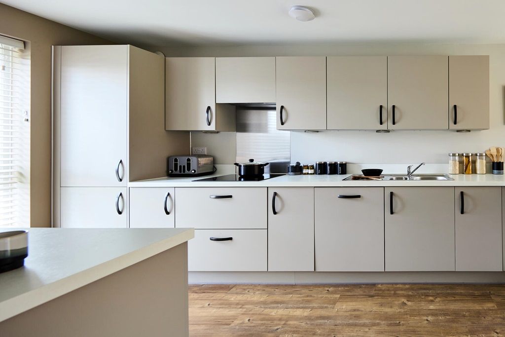 Property photo 3 of 13 Clean Lines With The Integrated Appliances