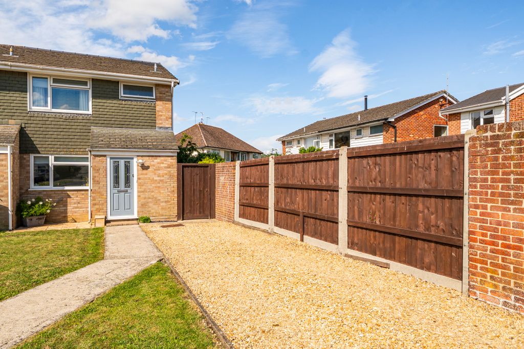 Property photo 1 of 12 1480603126A3420d00A3c9