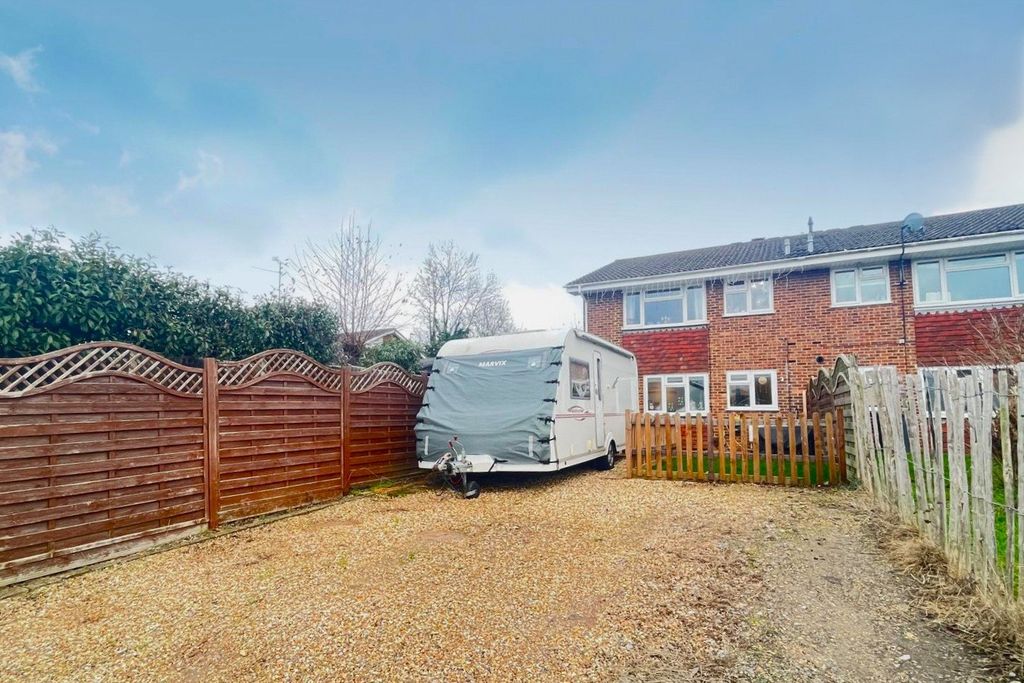 Property photo 1 of 11 Picture No. 25