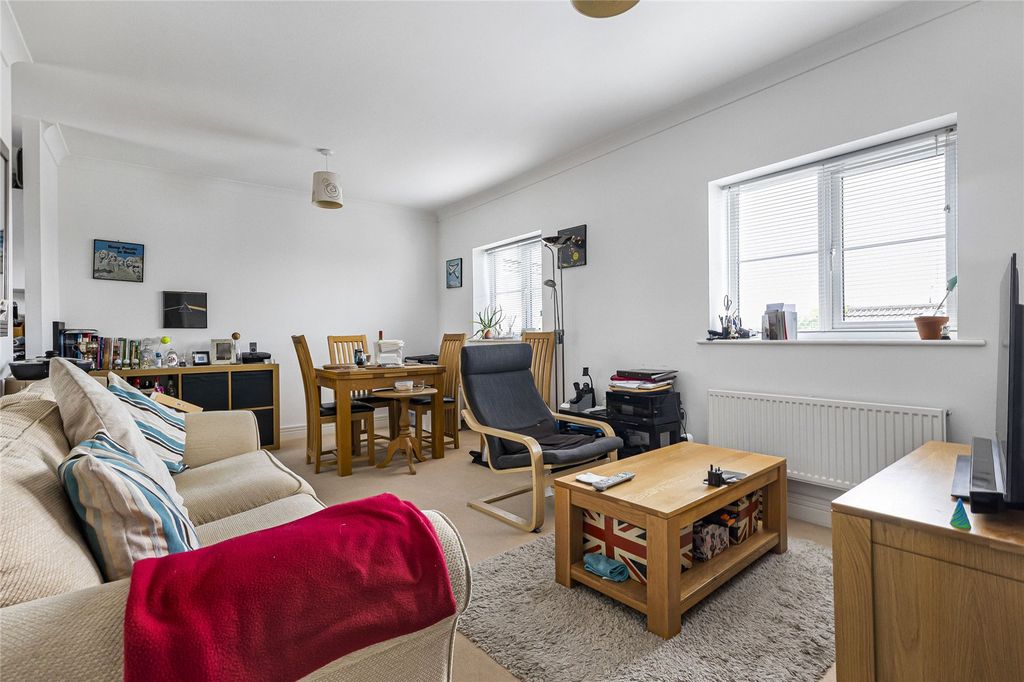 Property photo 3 of 10 Picture No. 04