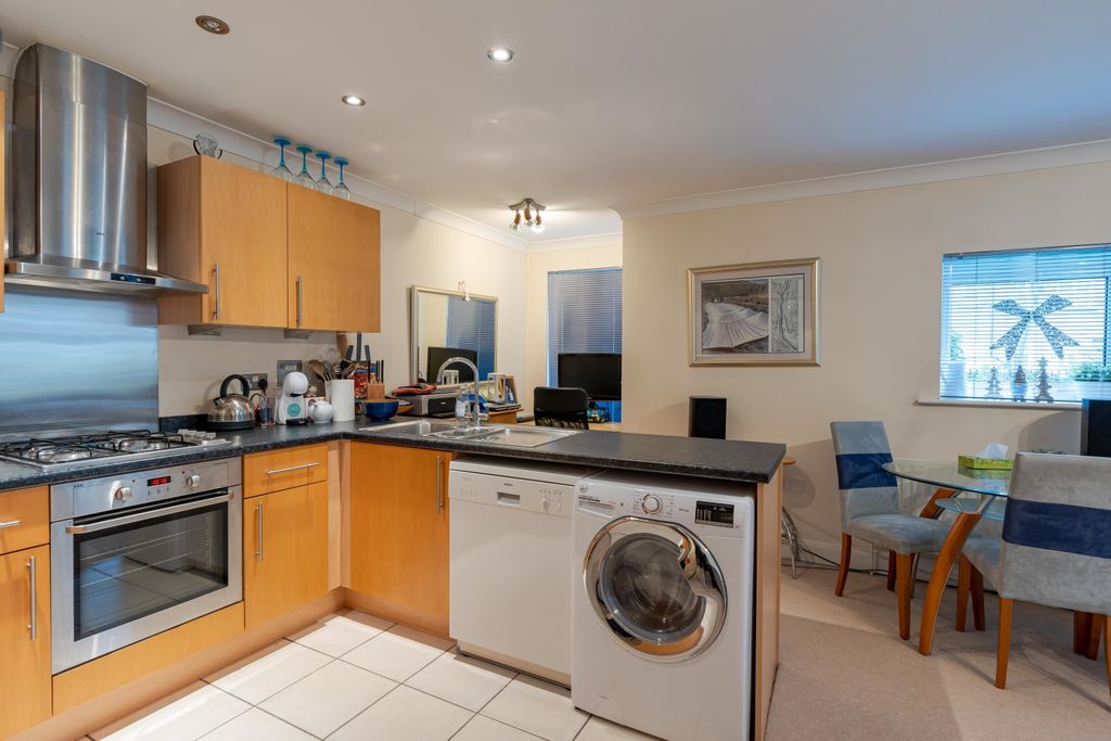 Property photo 3 of 12 Kitchen
