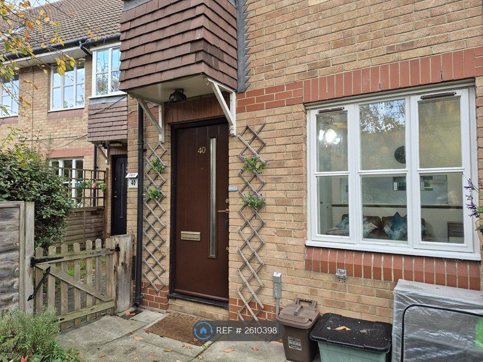 Property photo 2 of 18 Entrance