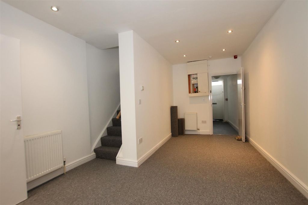 Property photo 3 of 6 Img_9966.Jpg