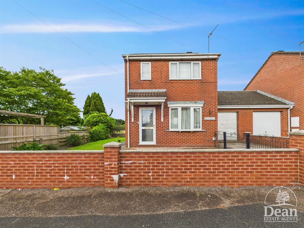 Property photo 1 of 11