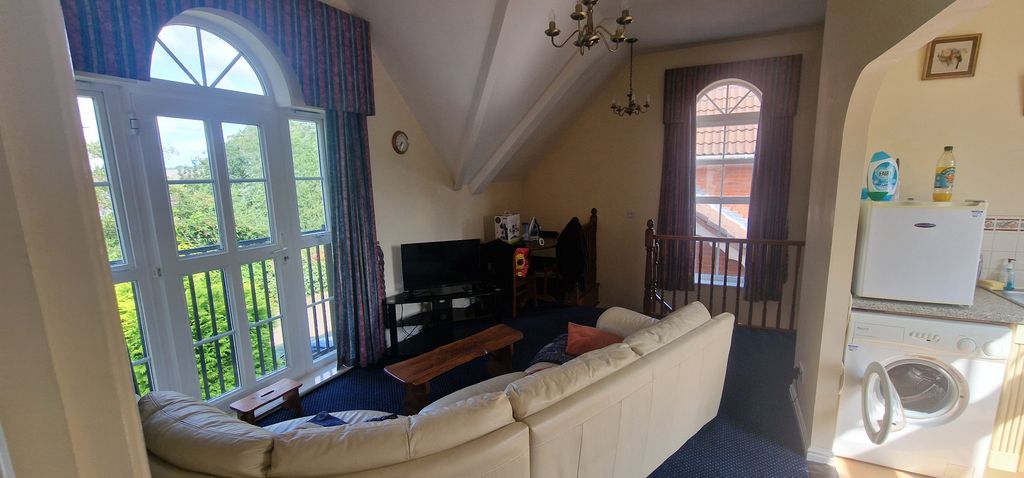 Property photo 2 of 8 View