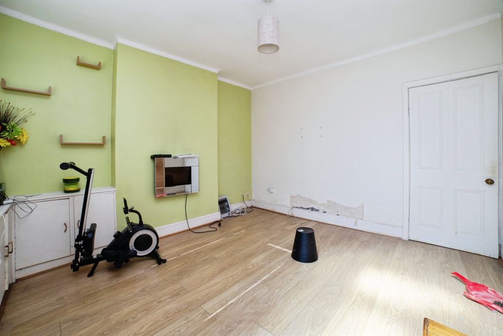 Property photo 2 of 18