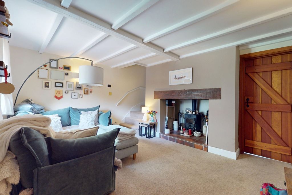 Property photo 3 of 17 5131952