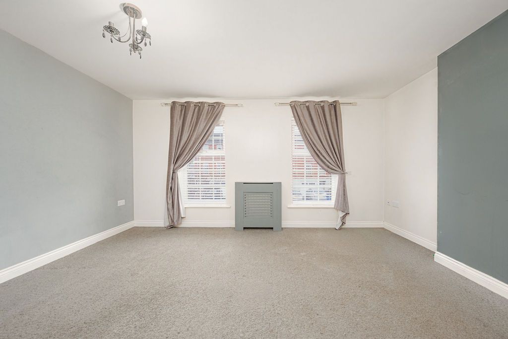 Property photo 3 of 14 Gallery