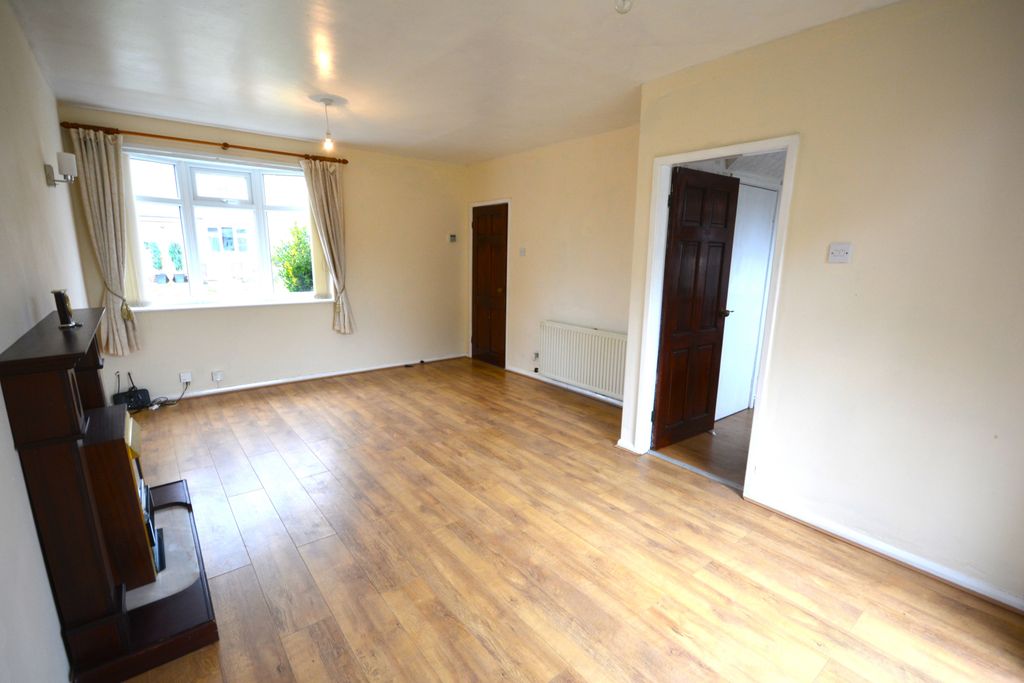 Property photo 3 of 13 Living Room