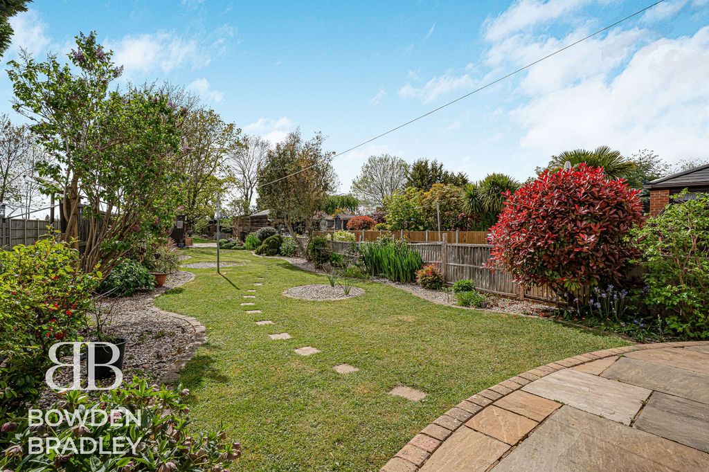 Property photo 3 of 18