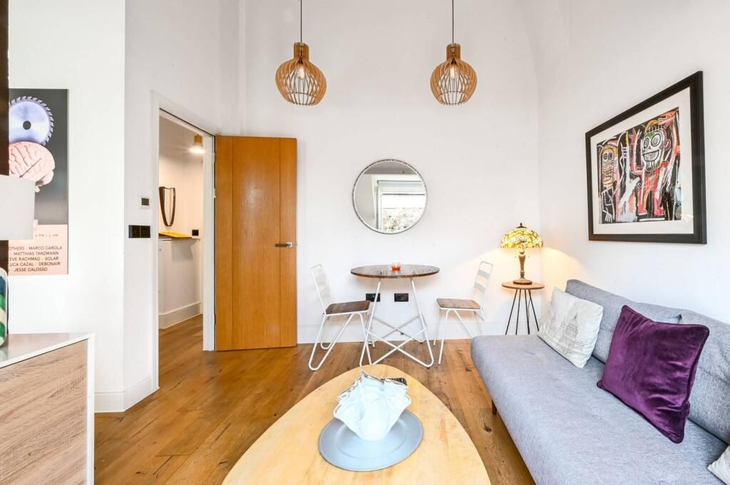 Property photo 3 of 8