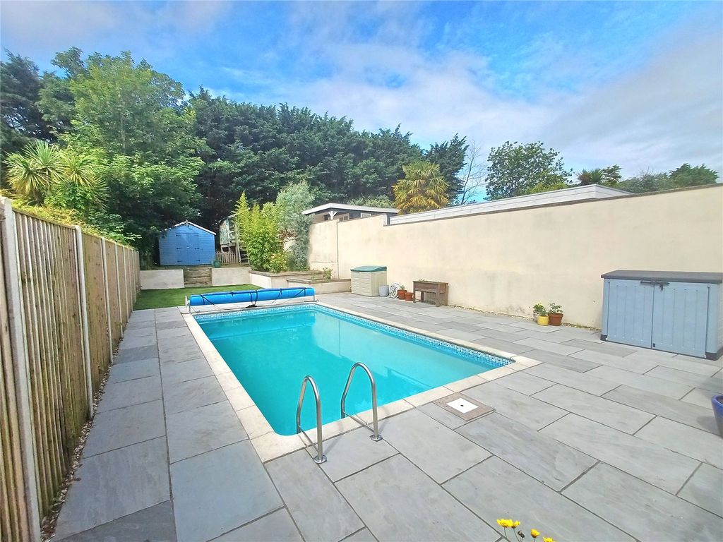 Property photo 3 of 24 Picture No. 49