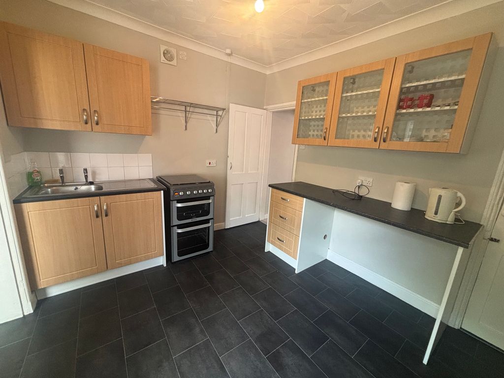 Property photo 3 of 7 Image