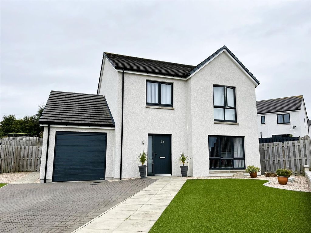Property photo 1 of 27 78 West Covesea Road Elgin