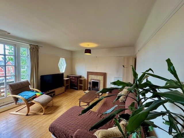 Property photo 2 of 5