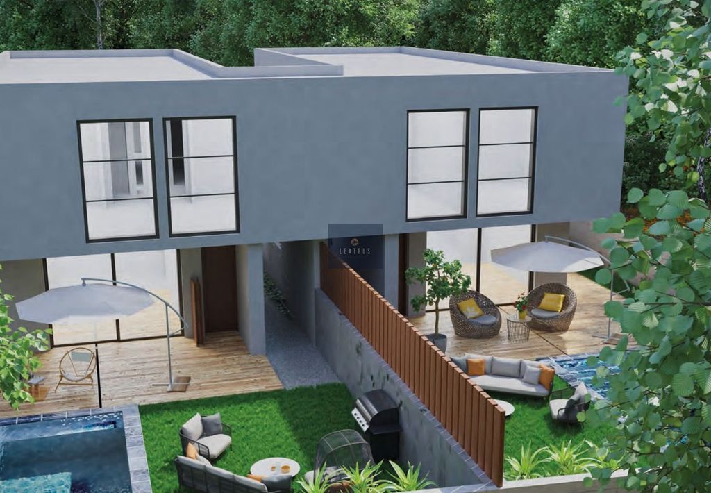 Property photo 1 of 1