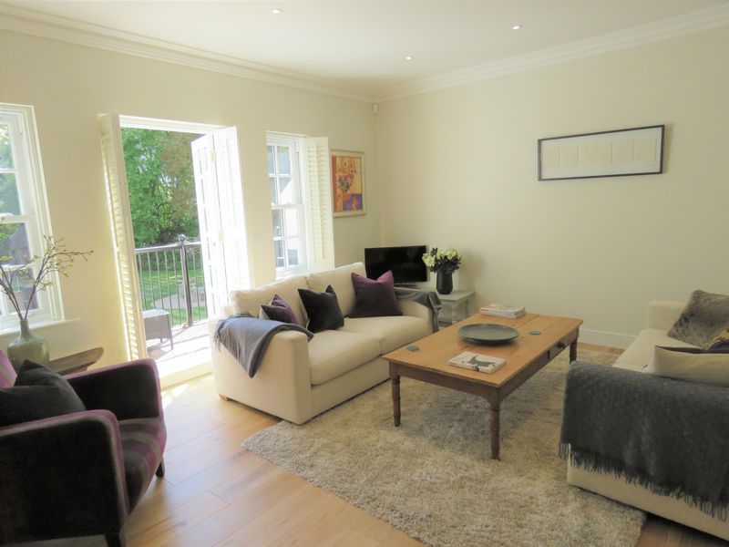 Property photo 3 of 14 Photo 8