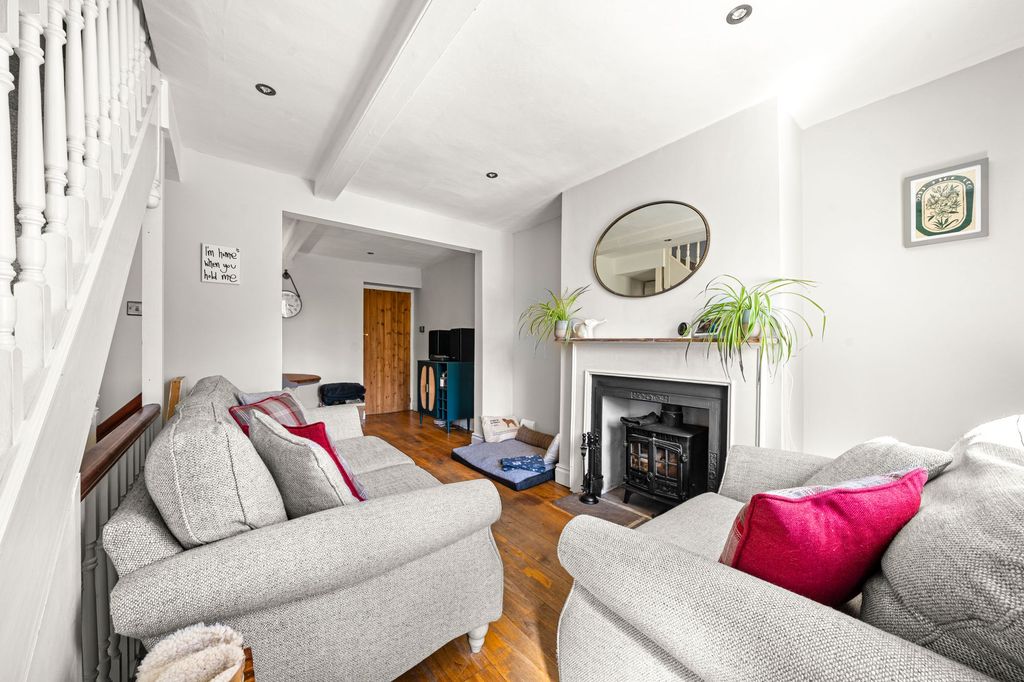 Property photo 2 of 22
