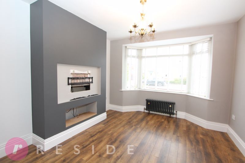 Property photo 2 of 14 Lounge