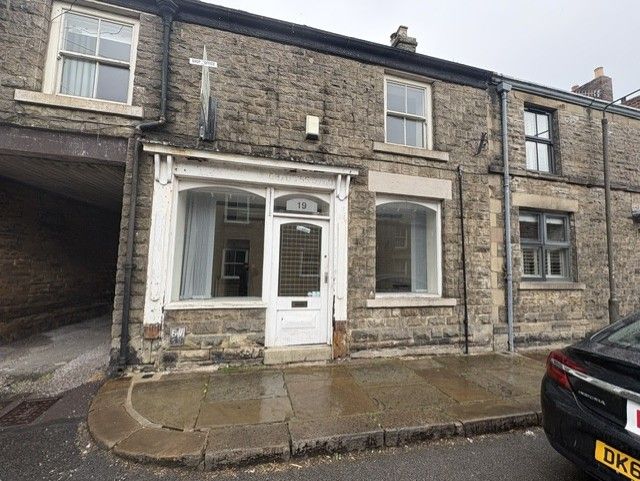 Property photo 1 of 7 Front