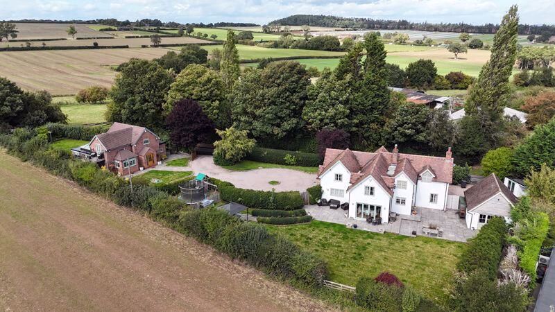 Property photo 1 of 29 Photo 20