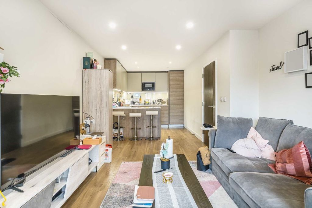 Property photo 2 of 7