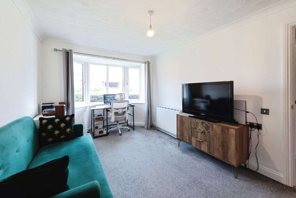 Property photo 2 of 16 Pbox-Img.Jpg