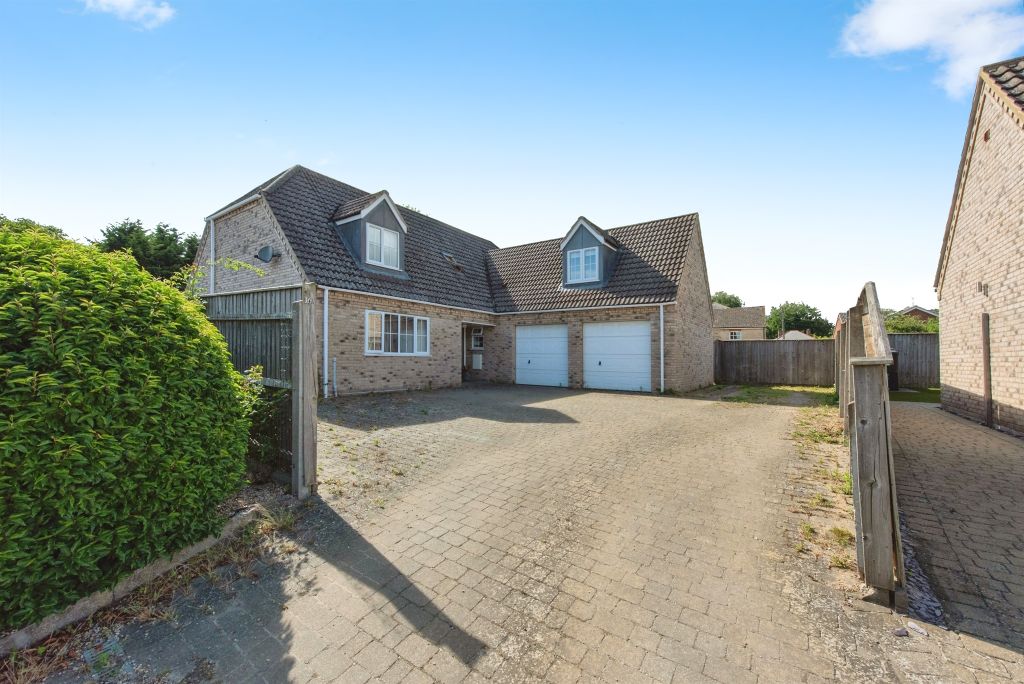 Property photo 1 of 17