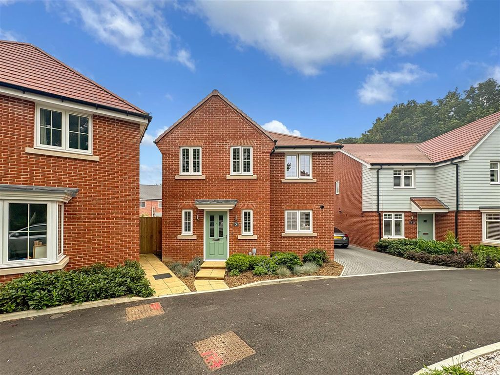 Property photo 1 of 33 Image00010.Jpg