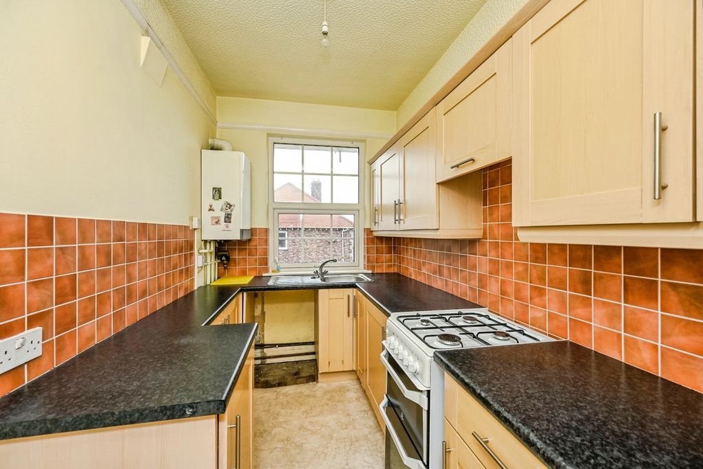 Property photo 3 of 17 Photo