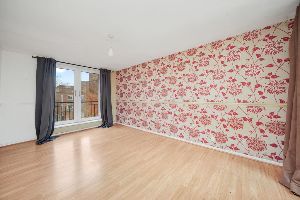 Property photo 2 of 14 Picture No. 02