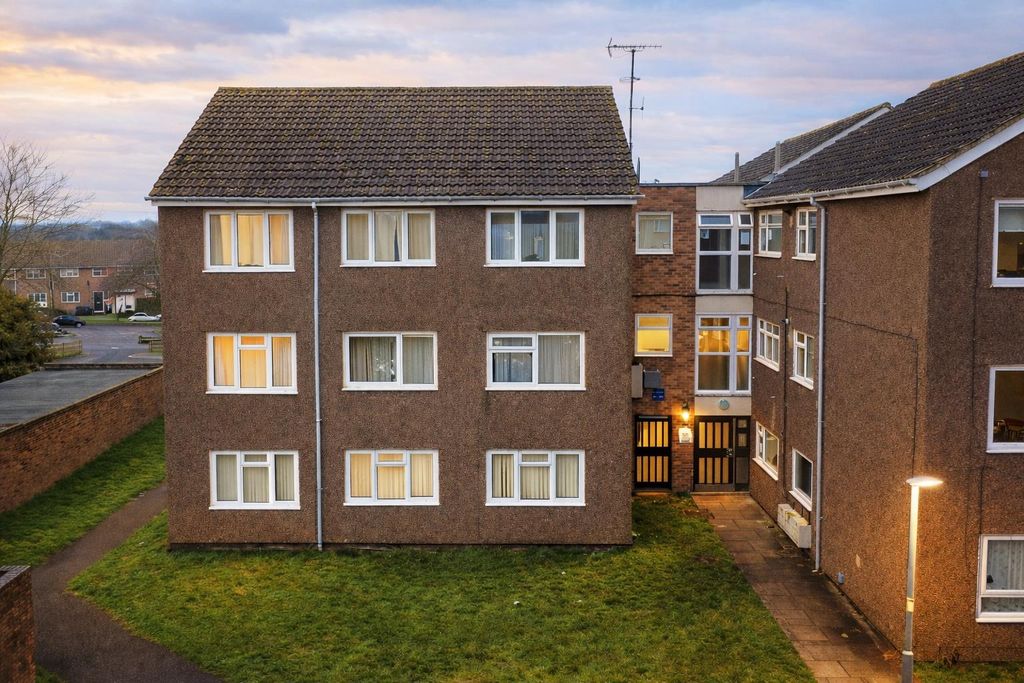 Property photo 1 of 10 External