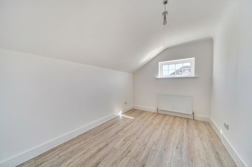 Additional image 16 of 5 bed semi-detached house for saleKellett Road, Upper Shirley, Southampton, Hampshire SO15