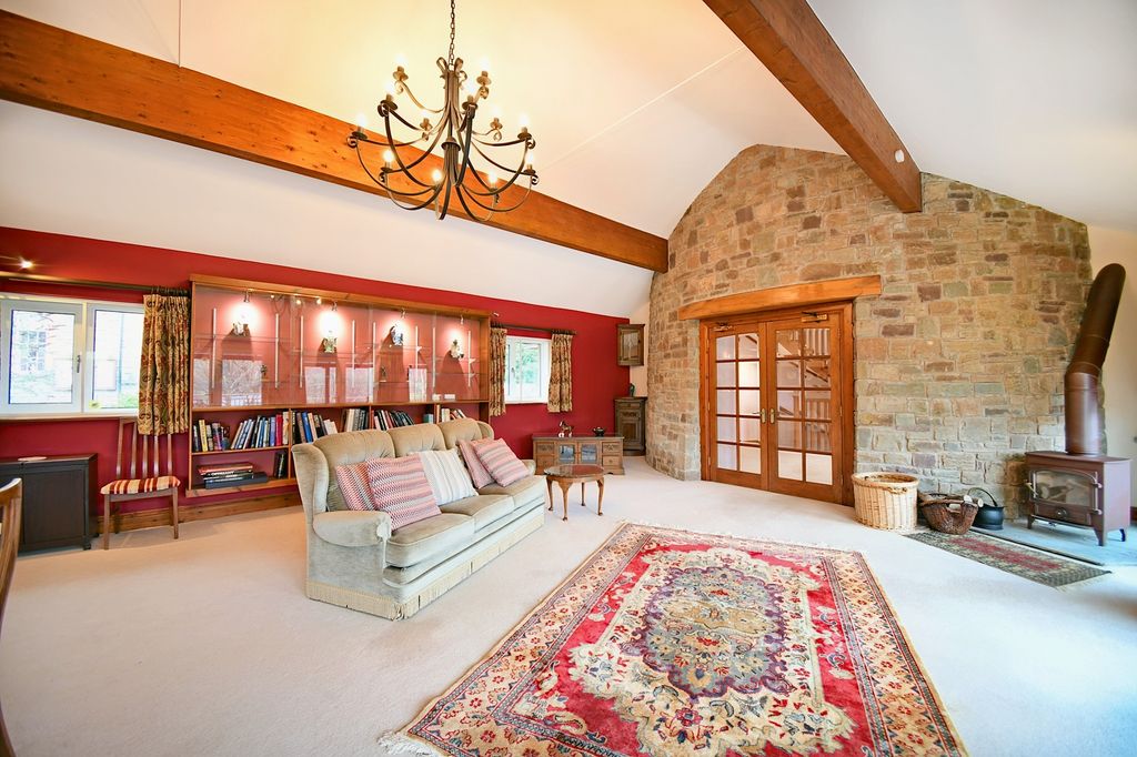 Property photo 2 of 34 Living Room