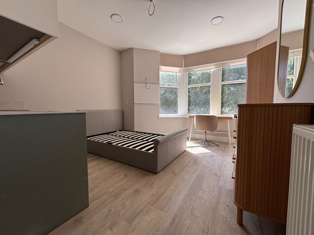 Property photo 1 of 7 Lrg_33A501Cb-3d23-48Eb-A831-5d6c90A3387B