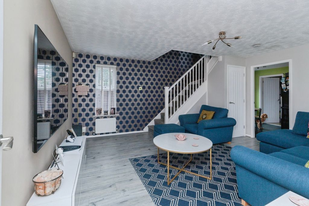 Property photo 3 of 13 Pbox-Img.Jpg